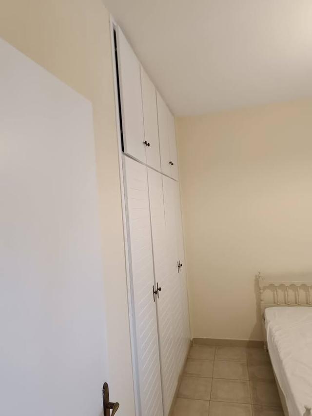 2 bedroom flat: https://www.facebook.com/marketplace/item/1026865659539266 (www.facebook.com)