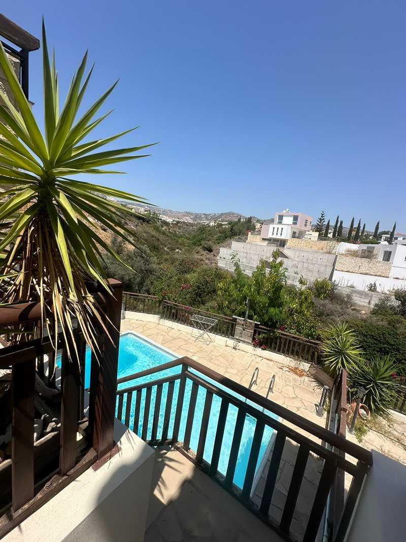 2-bedroom detached house for sale: https://www.bazaraki.com/adv/5789116_2-bedroom-detached-house-for-sale (www.bazaraki.com)