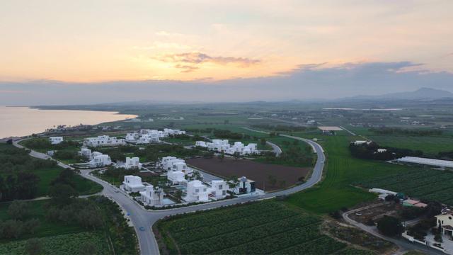 New 3-bedroom villa in Larnaca № 153853: https://dom.com.cy/en/catalog/sale/153853/ (dom.com.cy)