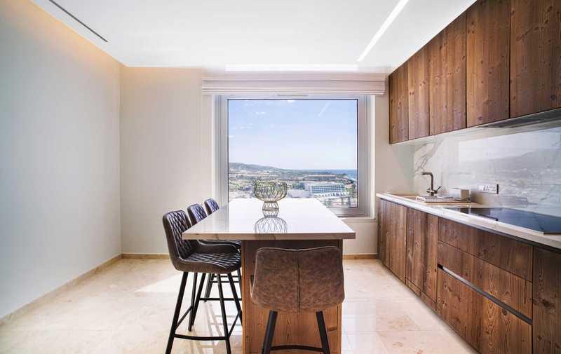 4-bedroom penthouse to rent: https://www.bazaraki.com/adv/5793618_4-bedroom-penthouse-to-rent (www.bazaraki.com)