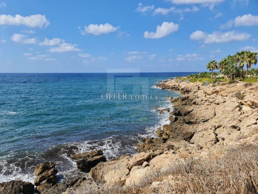 Large seaside villa for sale in Peyia area of Paphos: https://www.offer.com.cy/en/large-seaside-villa-for-sale-in-peyia-area-of-paphos/21-664980/ (www.offer.com.cy)