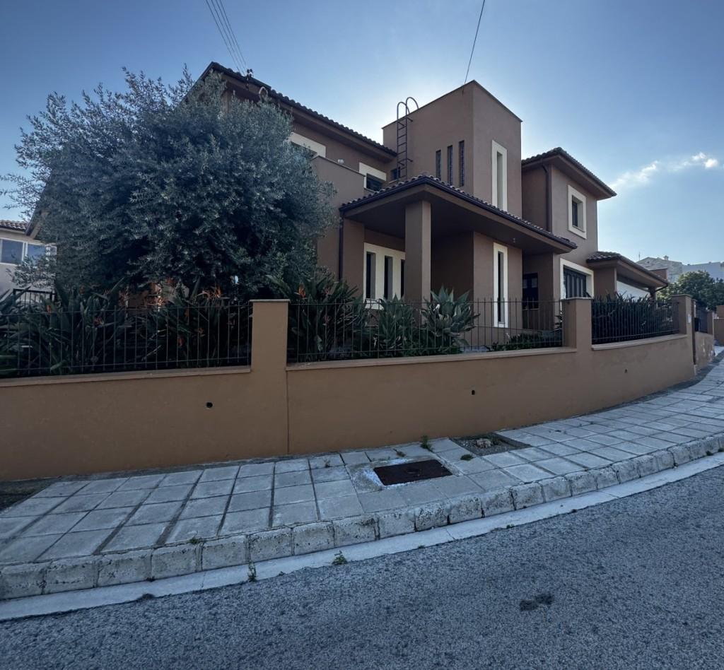 5 Bedroom Detached House For Rent: https://www.zyprus.com/property/39338/5-bedrooms-house-detached-house-in-archangelos-nicosia (www.zyprus.com)