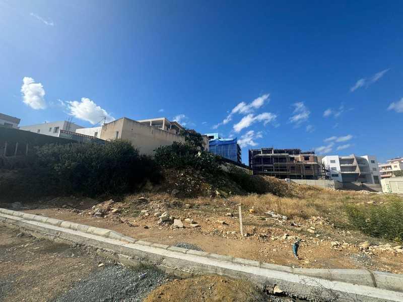Residential land 1117 m²: https://www.bazaraki.com/adv/5787338_residential-land-1117-m2 (www.bazaraki.com)