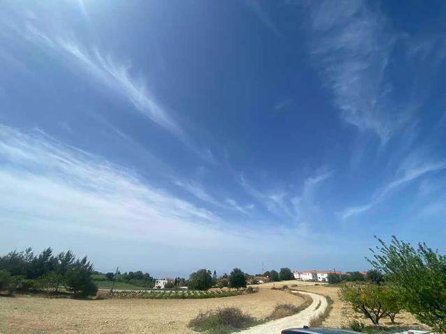 Residential land 540 m²: https://www.bazaraki.com/adv/5786555_residential-land-540-m2 (www.bazaraki.com)