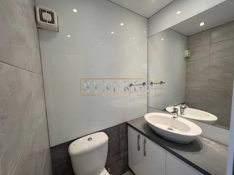 4-bedroom penthouse to rent: https://www.bazaraki.com/adv/5795493_4-bedroom-penthouse-to-rent (www.bazaraki.com)