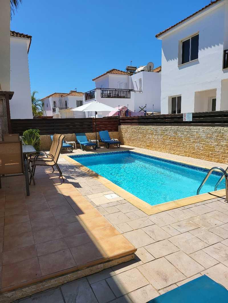 3-bedroom detached house for sale: https://www.bazaraki.com/adv/5797573_3-bedroom-detached-house-for-sale (www.bazaraki.com)