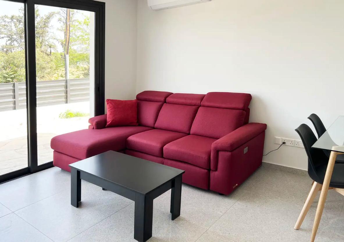 Residential building in Limassol № 153363: https://dom.com.cy/en/catalog/sale/153363/ (dom.com.cy)