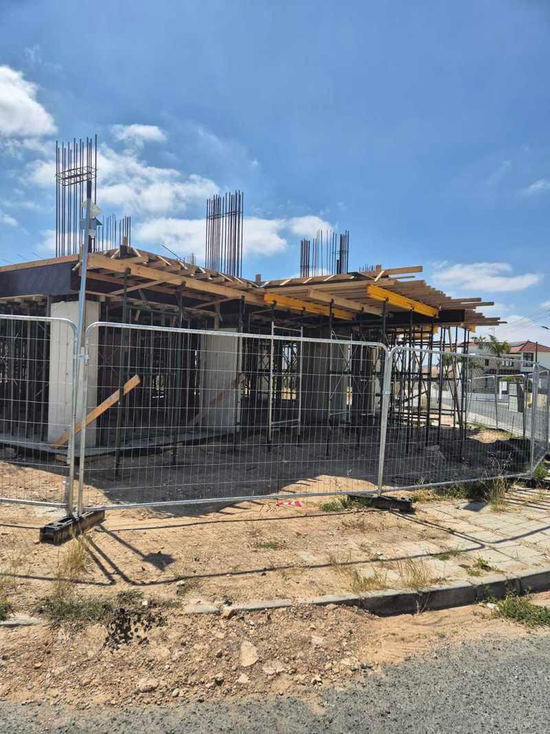 1-bedroom apartment for sale: https://www.bazaraki.com/adv/5786400_1-bedroom-apartment-for-sale (www.bazaraki.com)