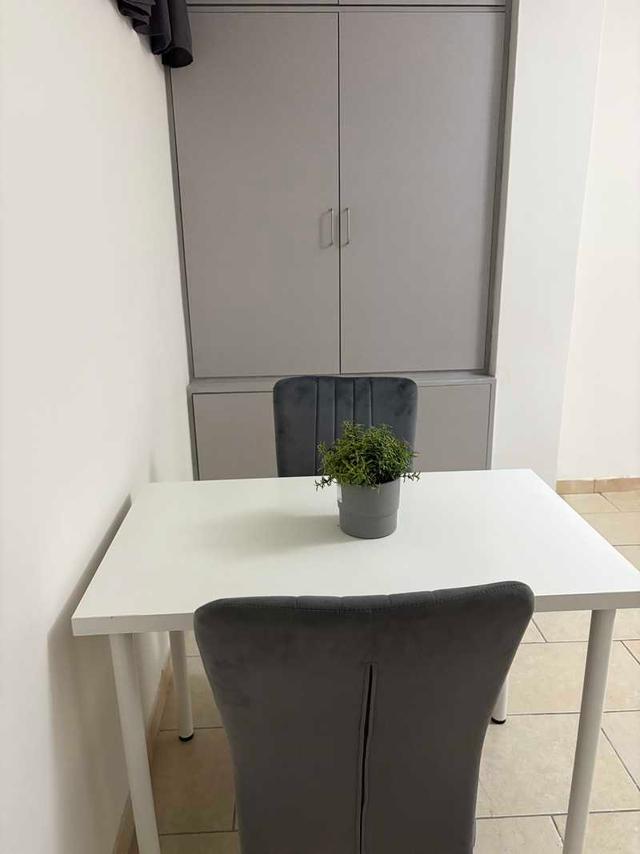1-bedroom apartment to rent: https://www.bazaraki.com/adv/5794139_1-bedroom-apartment-to-rent (www.bazaraki.com)