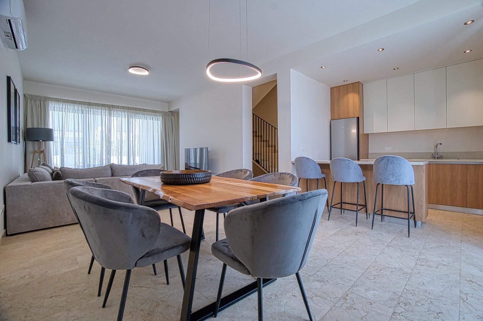 3-bedroom house in Paphos №153847: https://dom.com.cy/en/catalog/rent/153847/ (dom.com.cy)