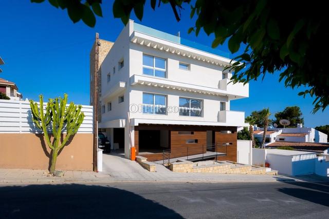 2 Bed Apartment for rent in Germasogeia, Limassol: https://www.offer.com.cy/en/2-bed-apartment-for-rent-in-germasogeia-limassol/21-816864/ (www.offer.com.cy)