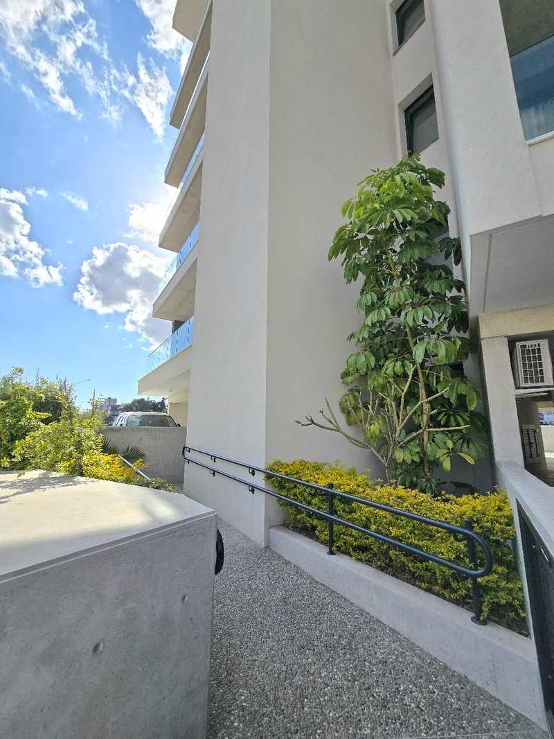 3-bedroom apartment to rent: https://www.bazaraki.com/adv/5787587_3-bedroom-apartment-to-rent (www.bazaraki.com)