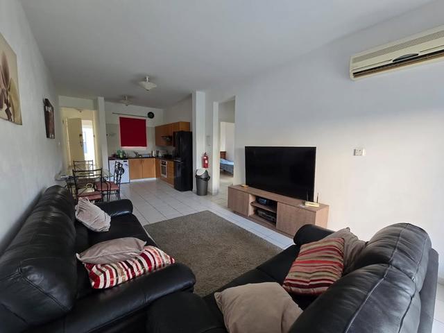 2 Beds 1 Bath Apartment/condo: https://www.facebook.com/marketplace/item/681639461328966 (www.facebook.com)