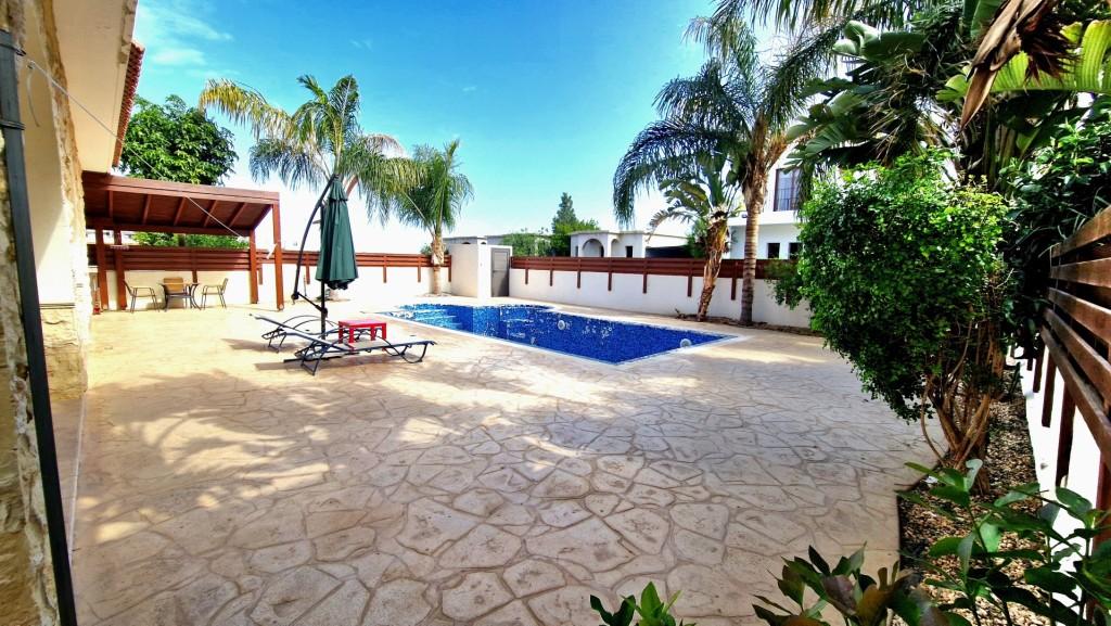 3 Bedroom Detached House For Sale: https://www.zyprus.com/property/39366/3-bedrooms-house-detached-house-in-frenaros-famagusta (www.zyprus.com)