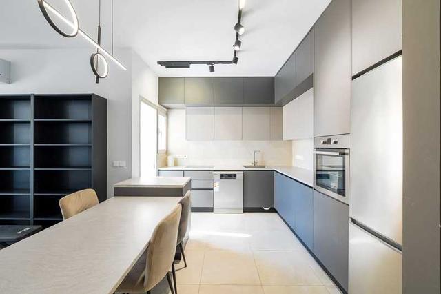 2-bedroom apartment for sale: https://www.bazaraki.com/adv/5795971_2-bedroom-apartment-for-sale (www.bazaraki.com)