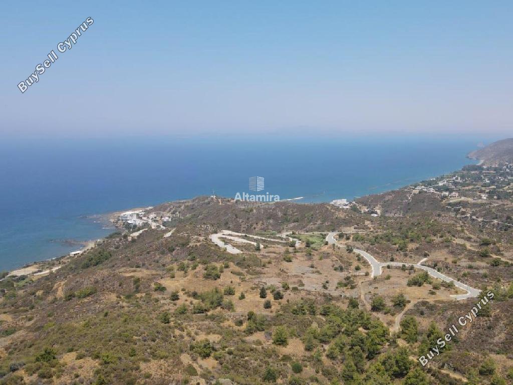 14,716 SQM Residential Land for sale in Pigenia, Nicosia: https://www.buysellcyprus.com/property-for-sale/nicosia/pigenia/land-for-sale-pigenia-nicosia-1800860.html (www.buysellcyprus.com)