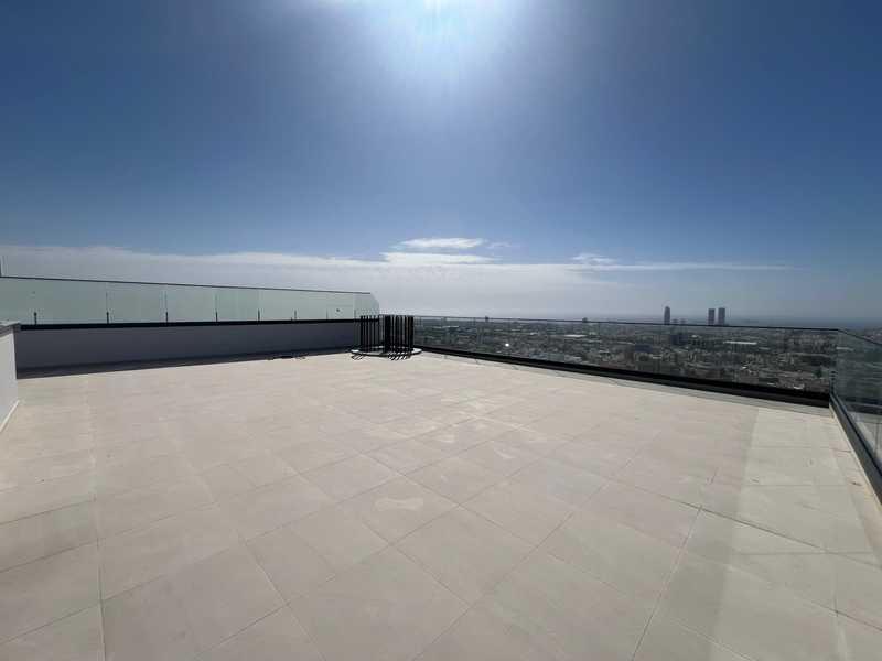3-bedroom penthouse for sale: https://www.bazaraki.com/adv/5766070_3-bedroom-penthouse-for-sale (www.bazaraki.com)