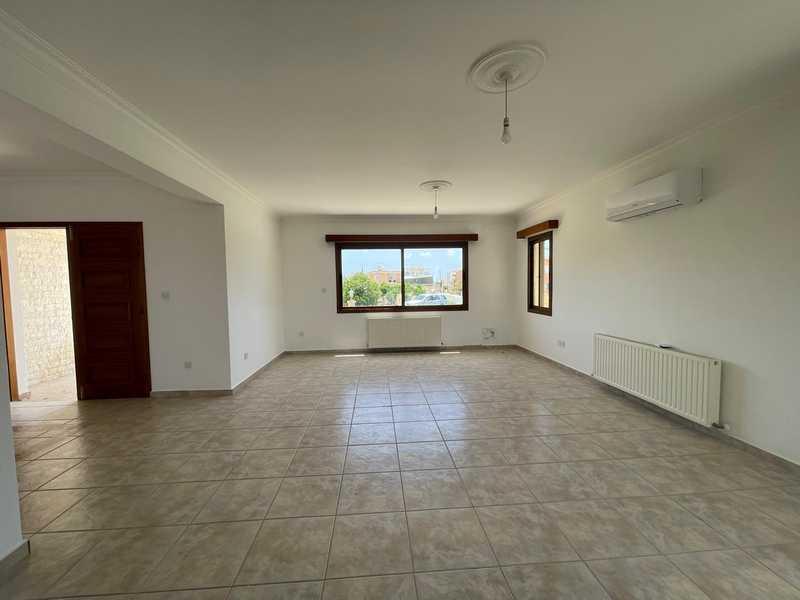 6-bedroom detached house to rent: https://www.bazaraki.com/adv/5797226_6-bedroom-detached-house-to-rent (www.bazaraki.com)