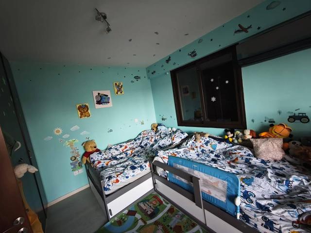 3 Bedroom Penthouse: https://www.facebook.com/marketplace/item/9767873843293947 (www.facebook.com)