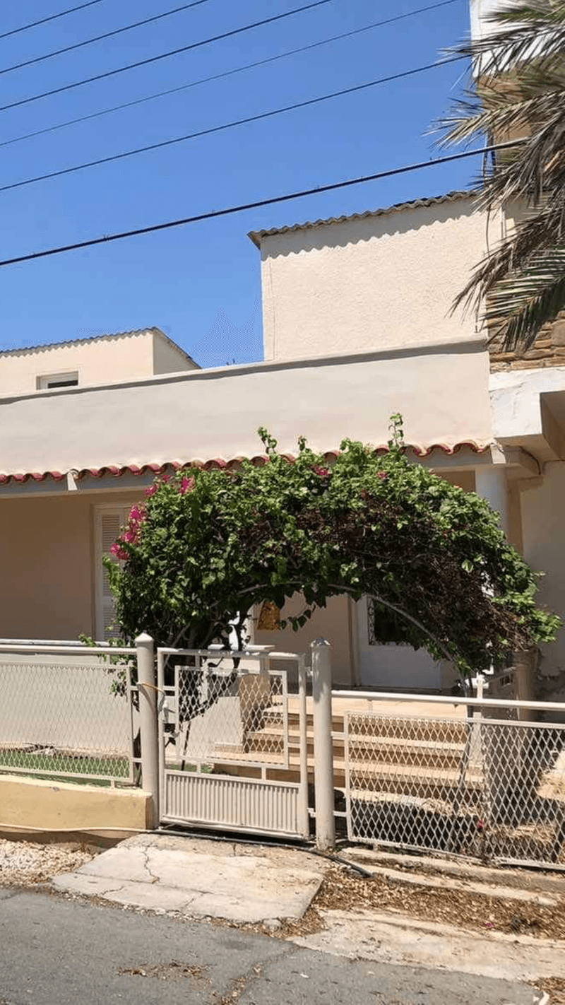 2-bedroom detached house to rent: https://www.bazaraki.com/adv/5791840_2-bedroom-detached-house-to-rent (www.bazaraki.com)