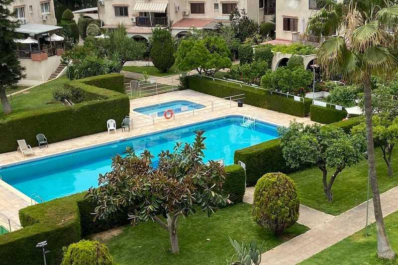 3-bedroom penthouse to rent: https://www.bazaraki.com/adv/5792151_3-bedroom-penthouse-to-rent (www.bazaraki.com)