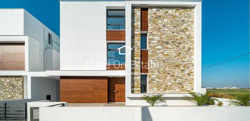 4-bedroom detached house for sale: https://www.bazaraki.com/adv/5797149_4-bedroom-detached-house-for-sale (www.bazaraki.com)