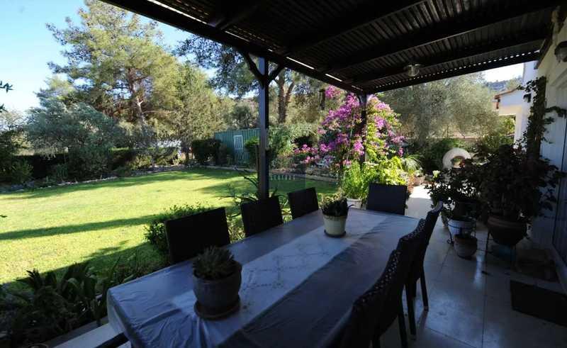 3-bedroom detached house for sale: https://www.bazaraki.com/adv/5791315_3-bedroom-detached-house-for-sale (www.bazaraki.com)