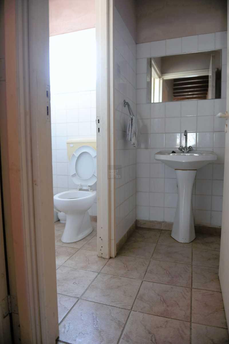 Factory in frenaros industrial area: https://www.bazaraki.com/adv/5791087_factory-in-frenaros-industrial-area (www.bazaraki.com)