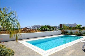 Impressive 4 Bedroom Villa With Swimming Pool And Modern Architecture : https://www.offer.com.cy/en/impressive-4-bedroom-villa-with-swimming-pool-and-modern-architecture/21-620240/ (www.offer.com.cy)