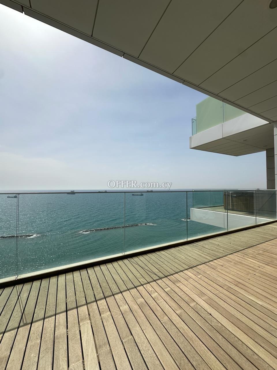 Apartment (Penthouse) in Neapoli, Limassol for Sale: https://www.offer.com.cy/en/apartment-penthouse-in-neapoli-limassol-for-sale/21-816375/ (www.offer.com.cy)