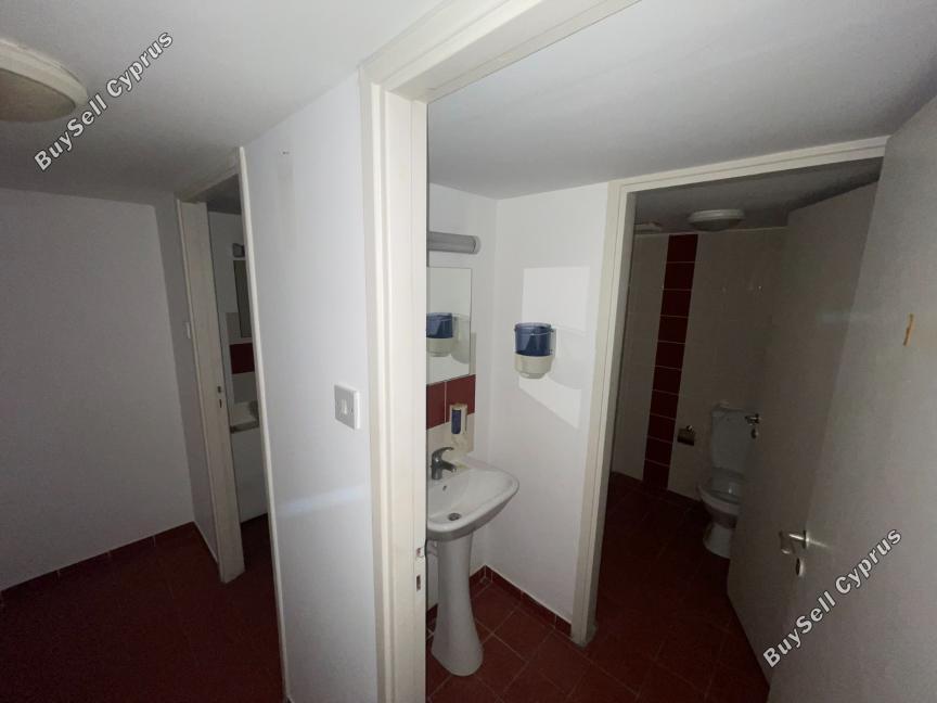 Office to rent in Agia Zoni, Limassol: https://www.buysellcyprus.com/property-for-rent/limassol/agia-zoni/office-to-rent-agia-zoni-limassol-1799932.html (www.buysellcyprus.com)