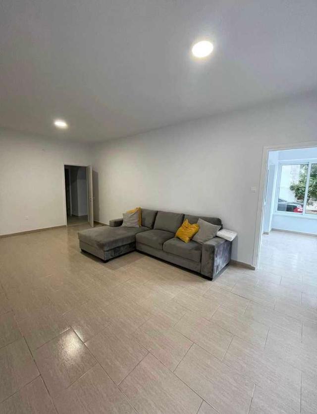 2-bedroom apartment to rent: https://www.bazaraki.com/adv/5796768_1-bedroom-apartment-to-rent (www.bazaraki.com)