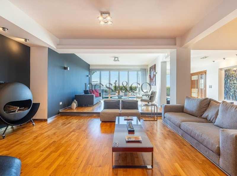 6-bedroom villa for sale: https://www.bazaraki.com/adv/5796839_6-bedroom-villa-for-sale (www.bazaraki.com)