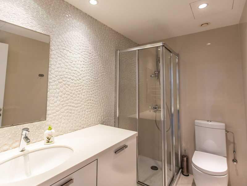 2-bedroom penthouse for sale: https://www.bazaraki.com/adv/5769309_2-bedroom-penthouse-for-sale (www.bazaraki.com)