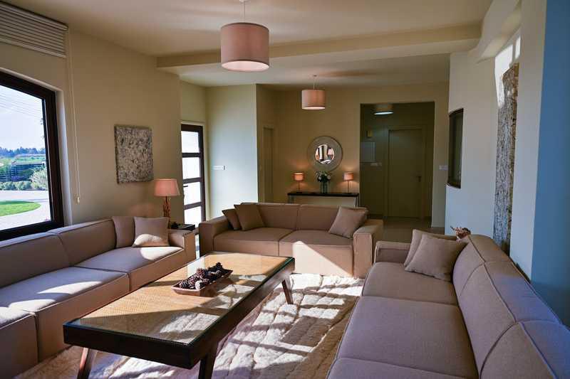 6-bedroom villa for sale: https://www.bazaraki.com/adv/5795687_6-bedroom-villa-for-sale (www.bazaraki.com)