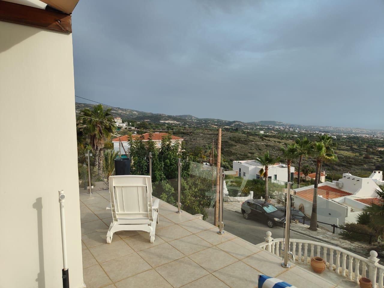 3-bedroom house in Paphos №153662: https://dom.com.cy/en/catalog/rent/153662/ (dom.com.cy)