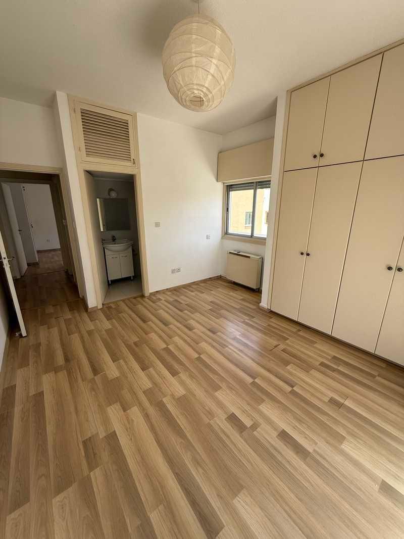 3-bedroom apartment to rent: https://www.bazaraki.com/adv/5794887_3-bedroom-apartment-to-rent (www.bazaraki.com)
