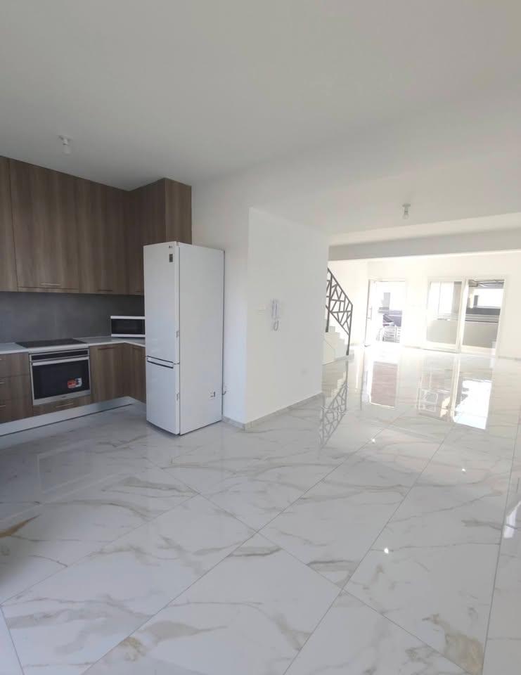 3 Bedroom Semi Detached House (All Bills Included): https://www.facebook.com/marketplace/item/29604228602558433 (www.facebook.com)