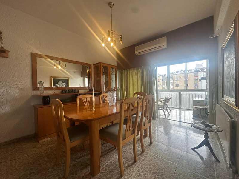 3-bedroom apartment for sale: https://www.bazaraki.com/adv/5796803_3-bedroom-apartment-for-sale (www.bazaraki.com)