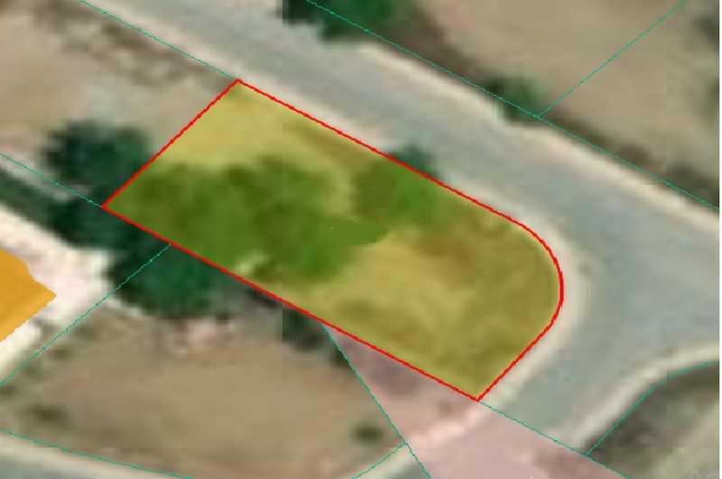 Residential land 693 m²: https://www.bazaraki.com/adv/5792240_residential-land-693-m2 (www.bazaraki.com)