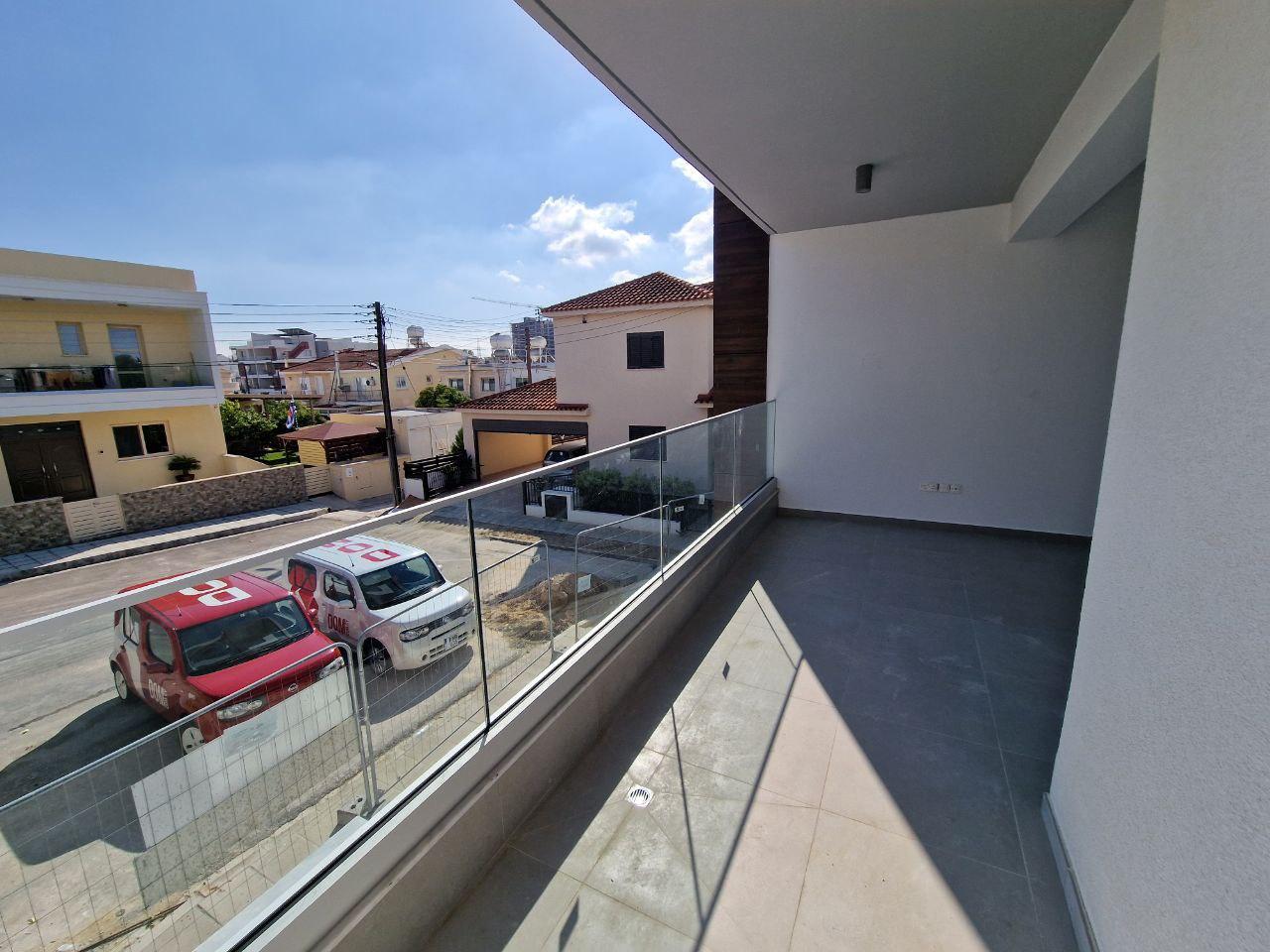 New 2-bedroom flat in Larnaca № 153922: https://dom.com.cy/en/catalog/sale/153922/ (dom.com.cy)