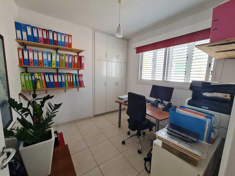 2-bedroom apartment for sale: https://www.bazaraki.com/adv/5768644_2-bedroom-apartment-for-sale (www.bazaraki.com)