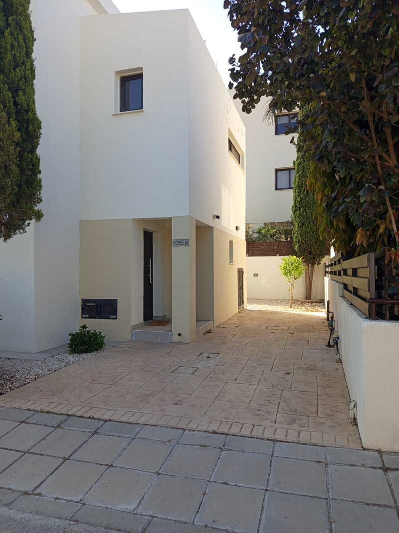2-bedroom detached house to rent: https://www.bazaraki.com/adv/5786320_2-bedroom-detached-house-to-rent (www.bazaraki.com)