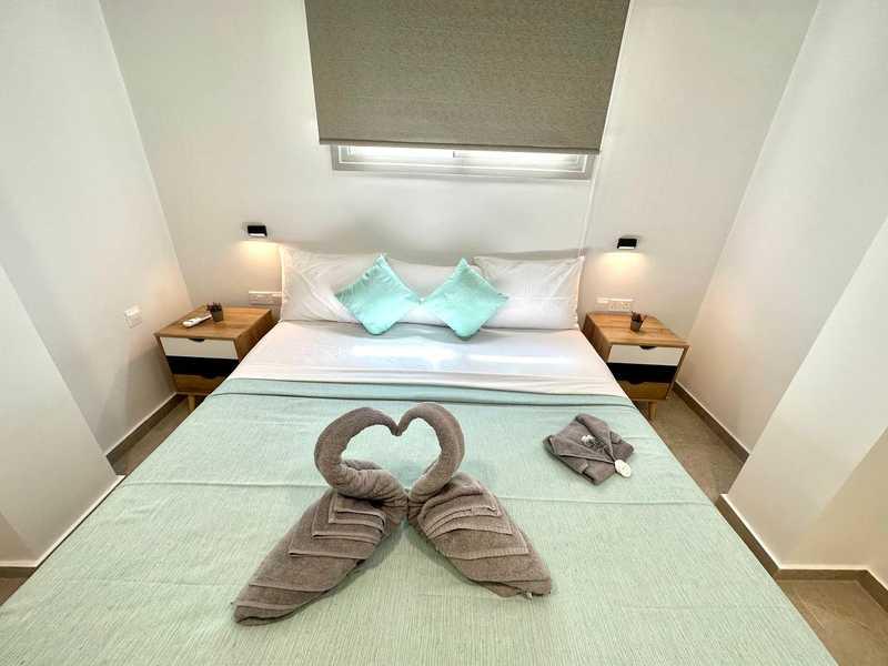 1 bedroom appartment: https://www.bazaraki.com/adv/5797873_1-bedroom-appartment (www.bazaraki.com)