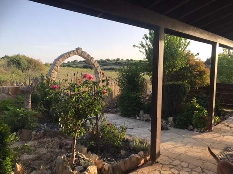 3-bedroom detached house to rent: https://www.bazaraki.com/adv/5789391_3-bedroom-detached-house-to-rent (www.bazaraki.com)