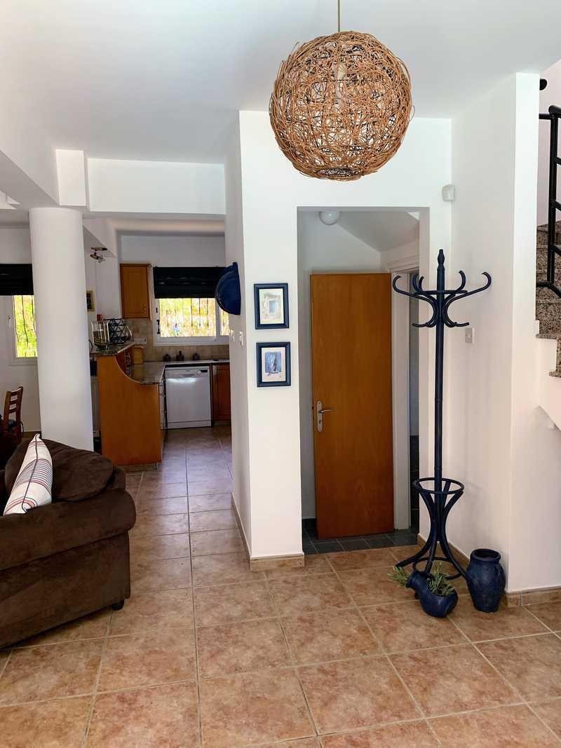 3-bedroom detached house to rent: https://www.bazaraki.com/adv/5796968_3-bedroom-detached-house-to-rent (www.bazaraki.com)