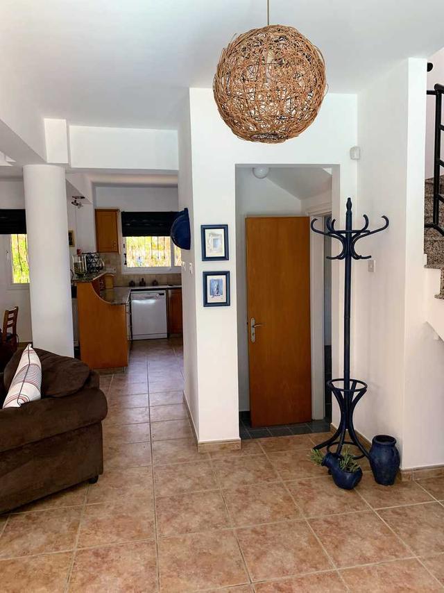 3-bedroom detached house to rent: https://www.bazaraki.com/adv/5796968_3-bedroom-detached-house-to-rent (www.bazaraki.com)