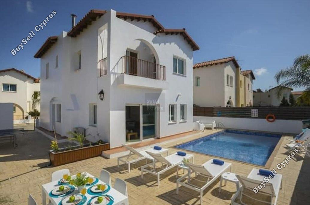 4 Bedroom Detached house for sale in Agia Triada, Famagusta: https://www.buysellcyprus.com/property-for-sale/famagusta/agia-triada/4-bed-detached-house-for-sale-agia-triada-famagusta-1794211.html (www.buysellcyprus.com)