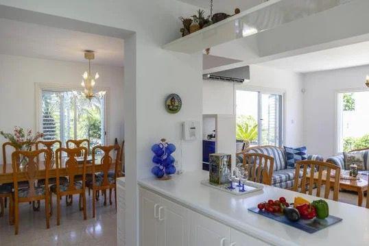 4-bedroom house in Famagusta № 152817: https://dom.com.cy/en/catalog/sale/152817/ (dom.com.cy)