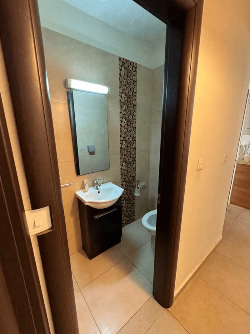 3-bedroom apartment to rent: https://www.bazaraki.com/adv/5787027_3-bedroom-apartment-to-rent (www.bazaraki.com)